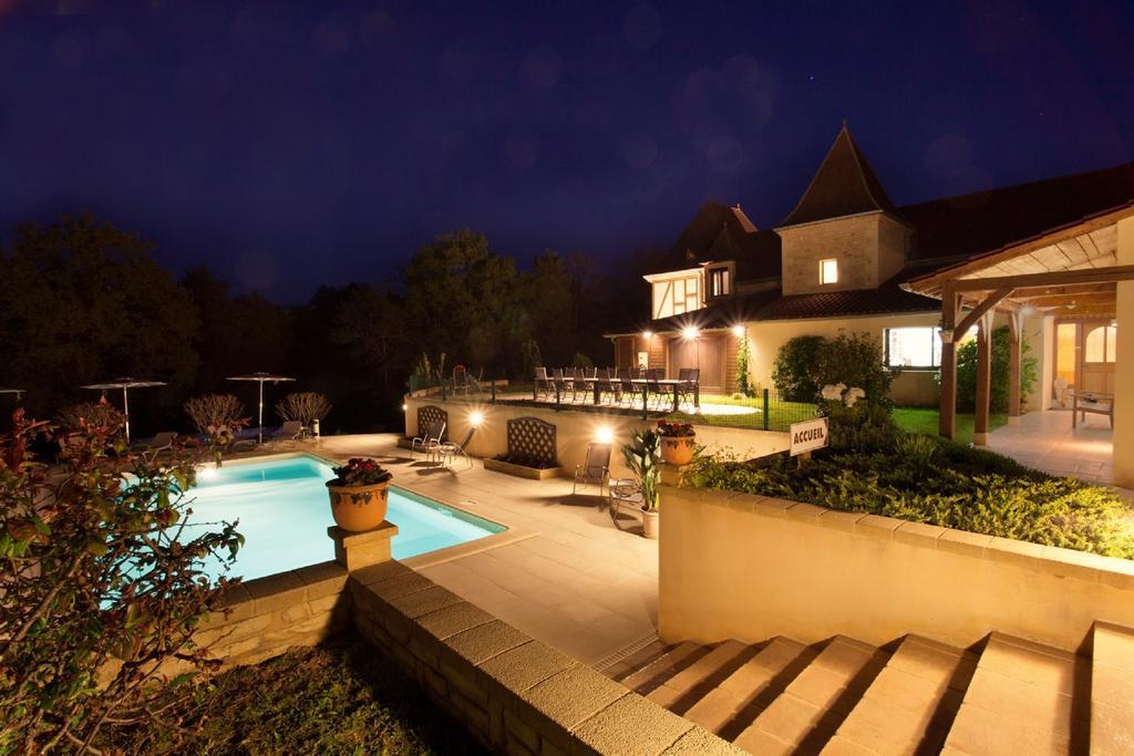 Chambres d'Hôtes Les Peyrouses Sarlat-la-Canéda Exterior foto